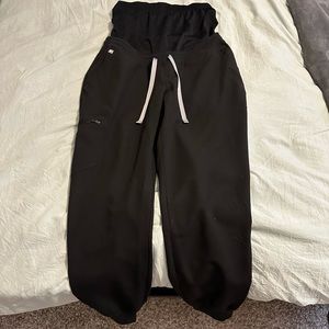 Zamora Maternity Jogger Scrub Pants